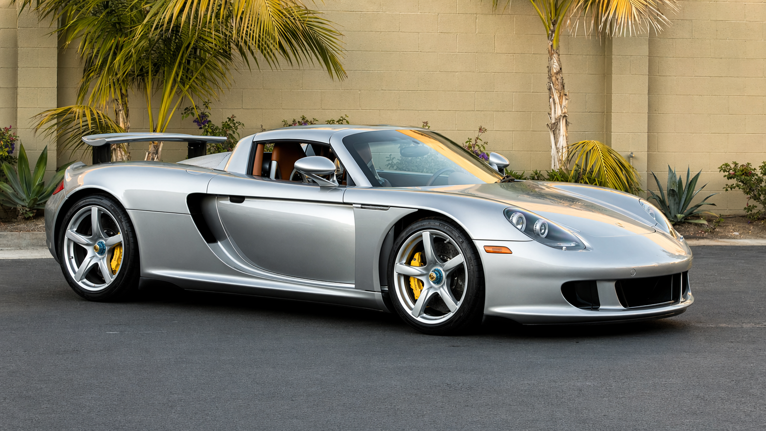 Porsche Carrera GT at Doctor Detail, Costa Mesa